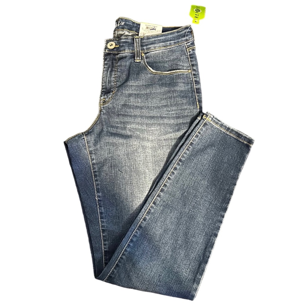 Style & Co women’s curvy skinny leg jeans size: 4 - Picture 3 of 4